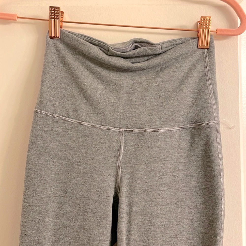 Grey Lulu lemon yoga pants never been worn full length